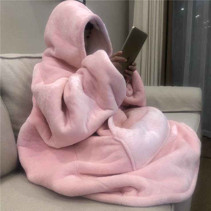 🛋️ بطانية قابلة للارتداء